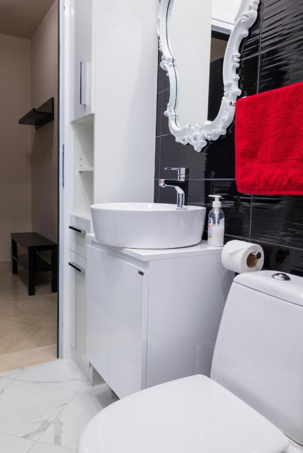 Harmony Centrally Located